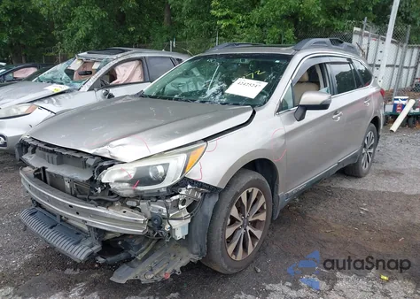 2015 Subaru Outback 3.6R Limited из США, поврежденный, VIN 4S4BSENC4F3245972